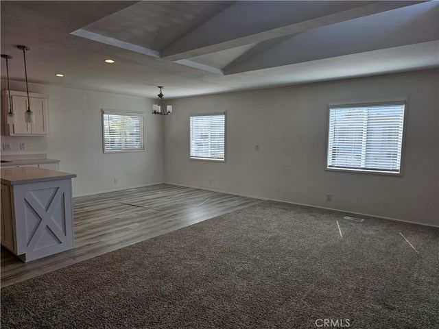 1560 Massachussetts Avenue 94, Riverside, CA 92570