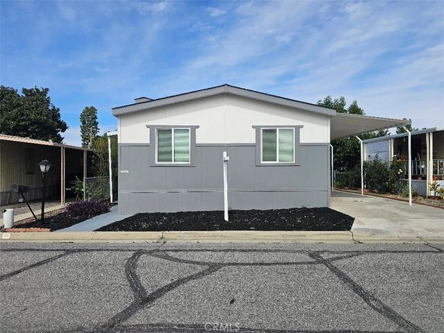 1560 Massachussetts Avenue 94, Riverside, CA 92570