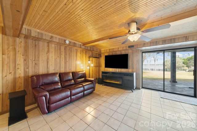 1777 Wild Turkey Road 23, Camden, SC 29020