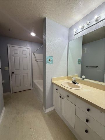 18001 RICHMOND PLACE DRIVE 1236, Tampa, FL 33647