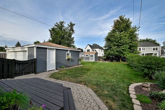 485 N Howard Avenue, Elmhurst, IL 60126