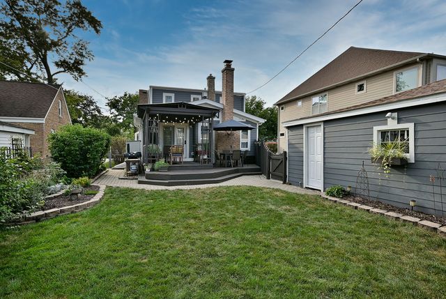 485 N Howard Avenue, Elmhurst, IL 60126