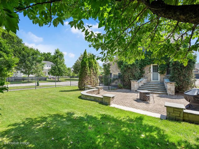 4200 HARVEY Avenue, Western Springs, IL 60558