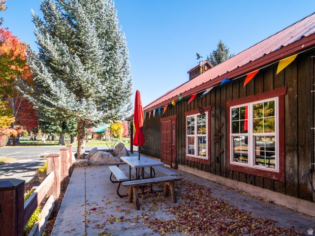 235 S 7400 E, Huntsville, UT 84317
