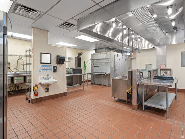 235 S 7400 E, Huntsville, UT 84317