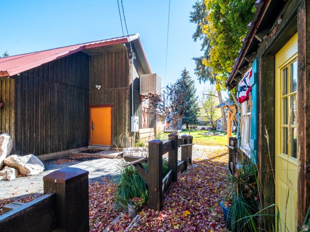 235 S 7400 E, Huntsville, UT 84317