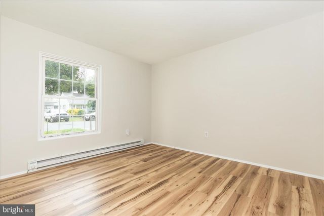706 W 14TH STREET, Front Royal, VA 22630