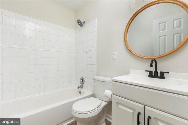 706 W 14TH STREET, Front Royal, VA 22630