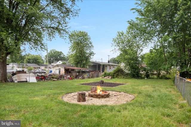 706 W 14TH STREET, Front Royal, VA 22630