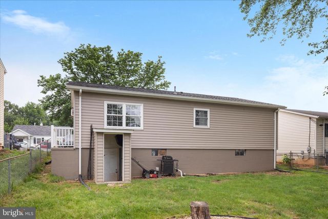 706 W 14TH STREET, Front Royal, VA 22630