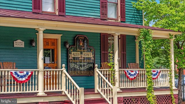 706 W 14TH STREET, Front Royal, VA 22630