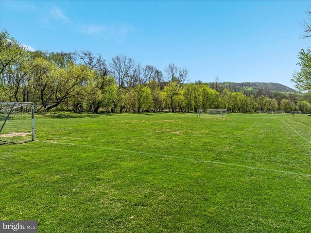 706 W 14TH STREET, Front Royal, VA 22630