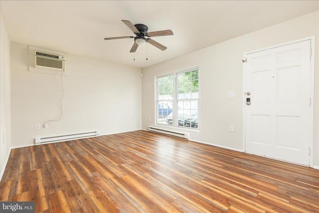 706 W 14TH STREET, Front Royal, VA 22630
