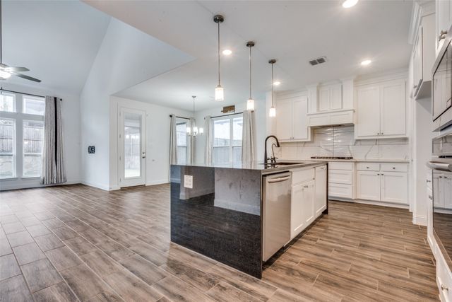 9448 Middle Ground Place, Frisco, TX 75035