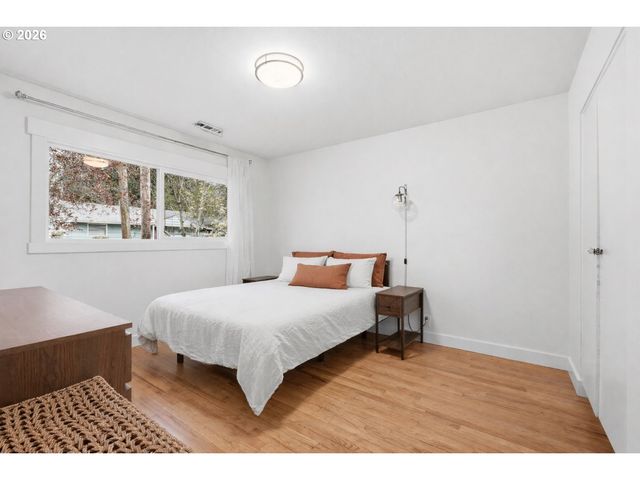 8817 N HARTMAN St, Portland, OR 97203