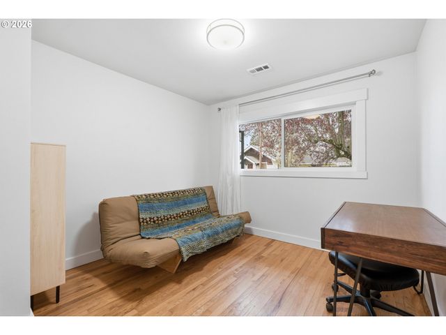 8817 N HARTMAN St, Portland, OR 97203