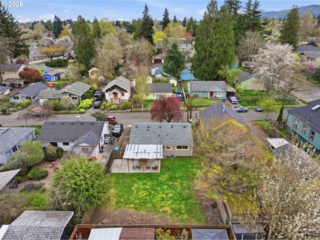 8817 N HARTMAN St, Portland, OR 97203