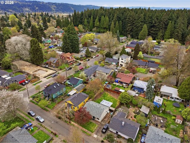 8817 N HARTMAN St, Portland, OR 97203