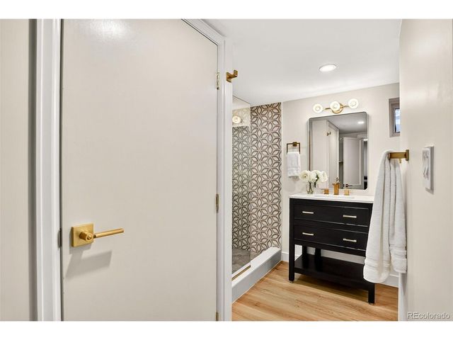 4940 Newton St, Denver, CO 80221