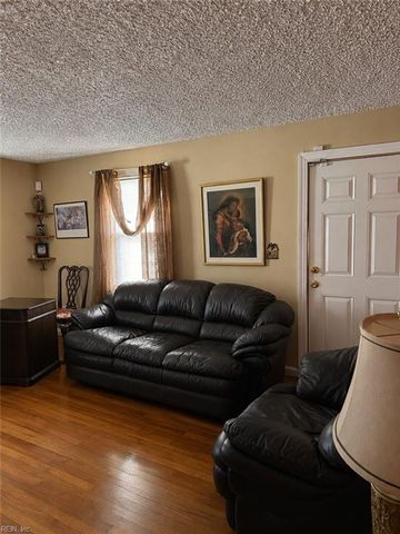 1100 17th ST, Newport News, VA 23607