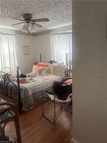 1100 17th ST, Newport News, VA 23607