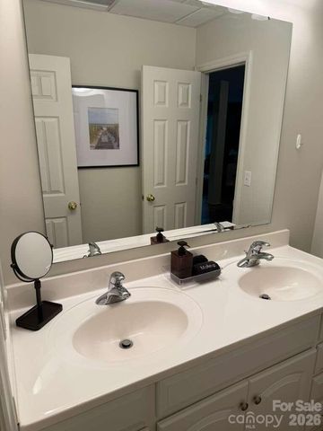 39 Rogers Creek Drive, Bakersville, NC 28705