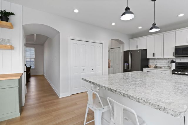 10148 Sentry Drive, St. John, IN 46373