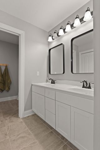 10148 Sentry Drive, St. John, IN 46373