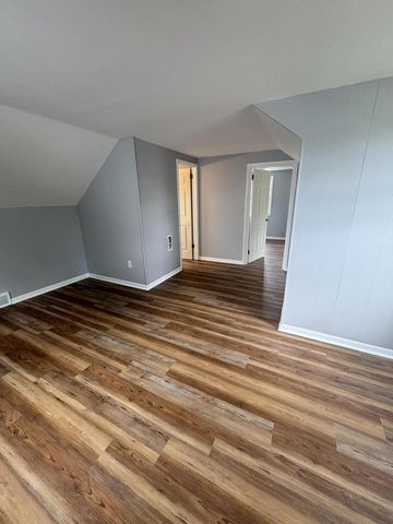 7248 W Potomac AVENUE, Milwaukee, WI 53216