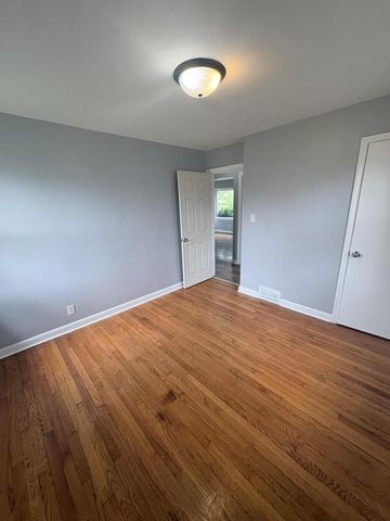 7248 W Potomac AVENUE, Milwaukee, WI 53216