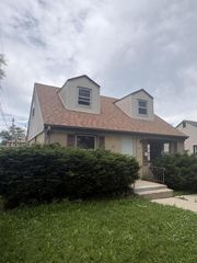 7248 W Potomac AVENUE, Milwaukee, WI 53216