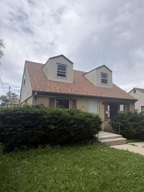 7248 W Potomac AVENUE, Milwaukee, WI 53216