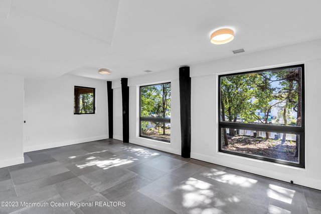 49 N Cherokee Lane, Brick, NJ 08724