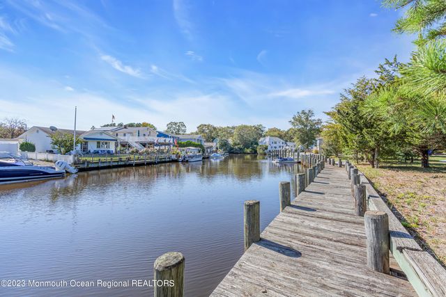 49 N Cherokee Lane, Brick, NJ 08724