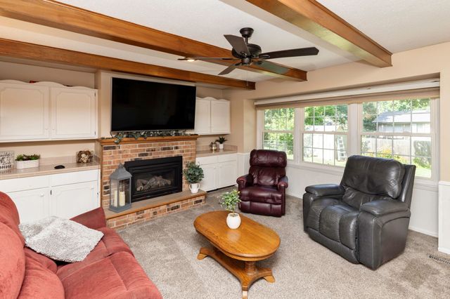 1228 31st Street, West Des Moines, IA 50266