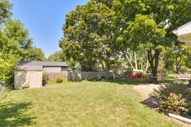 1228 31st Street, West Des Moines, IA 50266