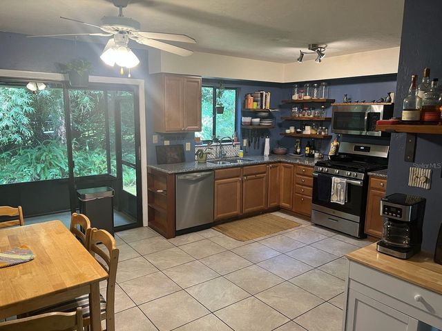 3402 NW 2ND STREET, Gainesville, FL 32609