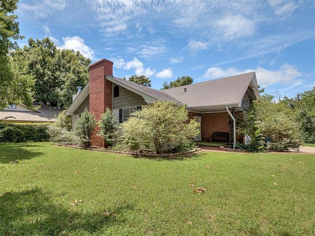 2616 Walnut Road, Norman, OK 73072