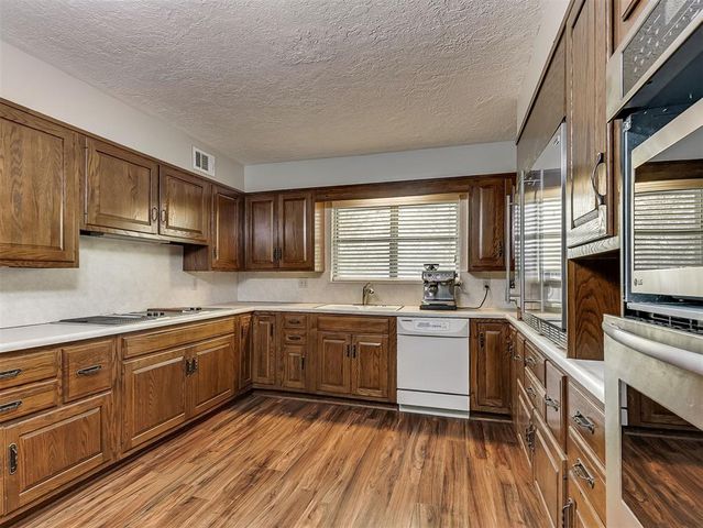 2616 Walnut Road, Norman, OK 73072