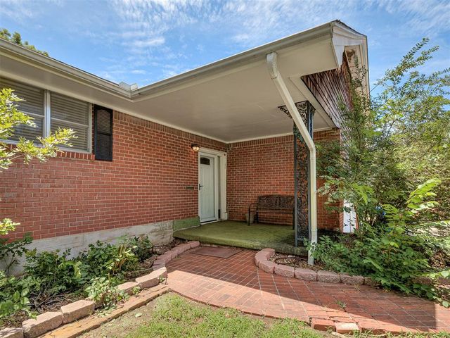 2616 Walnut Road, Norman, OK 73072