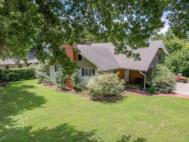 2616 Walnut Road, Norman, OK 73072