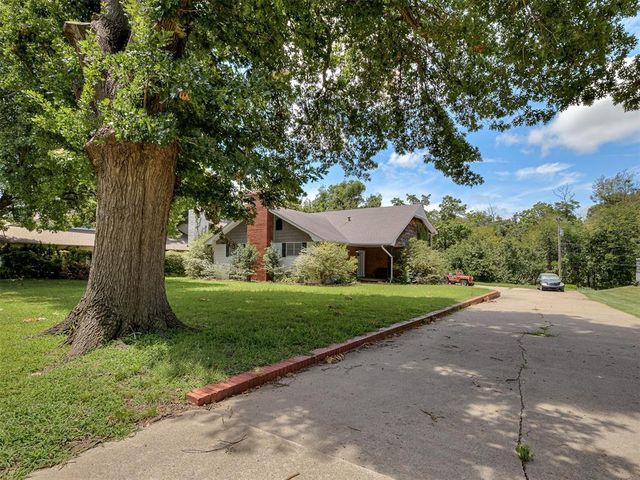 2616 Walnut Road, Norman, OK 73072