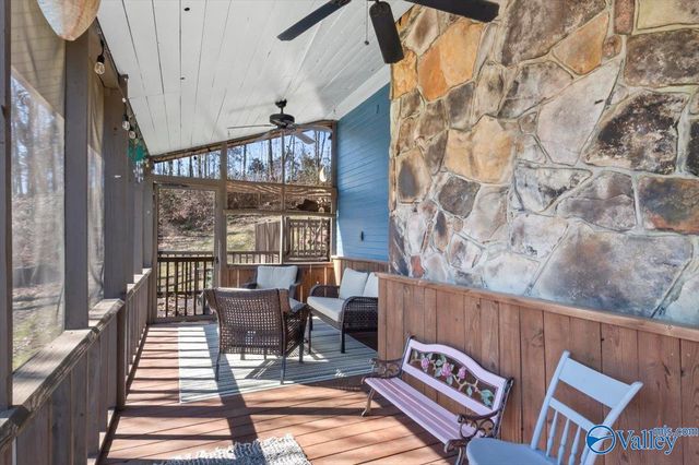 160 Santa Maria Drive, Scottsboro, AL 35769