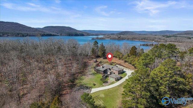 160 Santa Maria Drive, Scottsboro, AL 35769