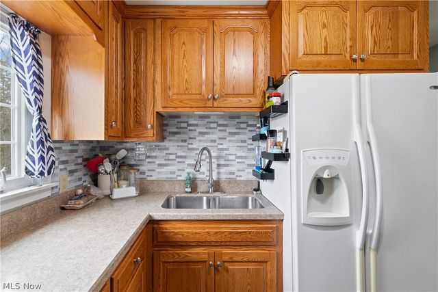 702 Sherwood Drive, Wooster, OH 44691