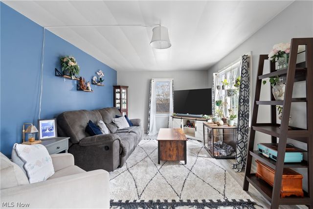 702 Sherwood Drive, Wooster, OH 44691