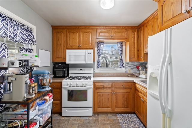 702 Sherwood Drive, Wooster, OH 44691