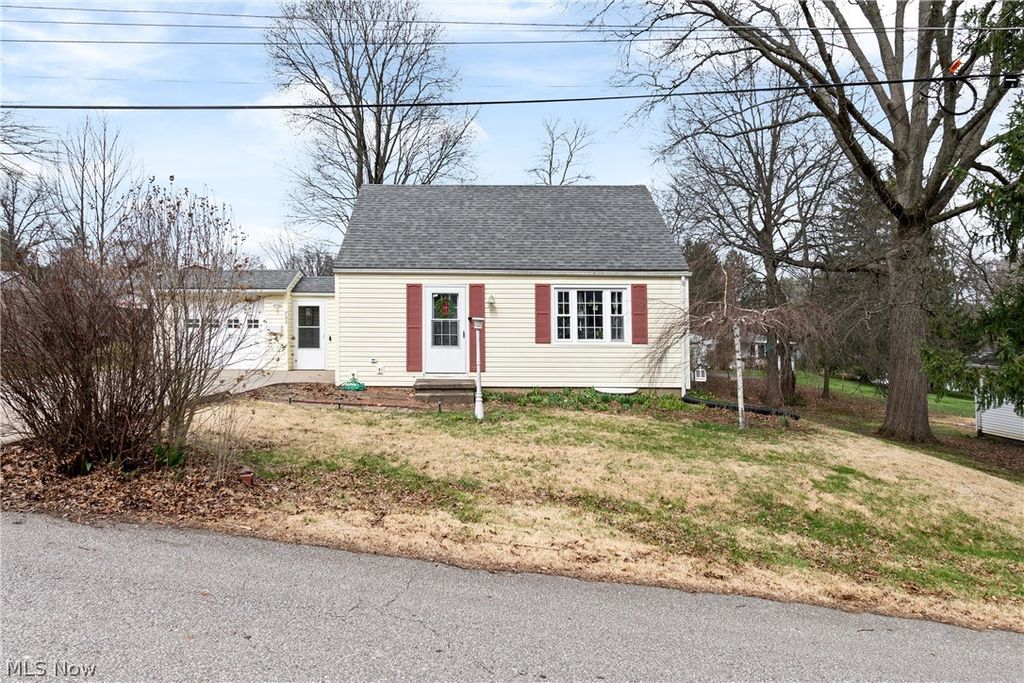 702 Sherwood Drive, Wooster, OH 44691