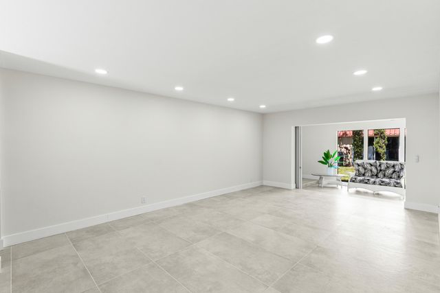 733 Nantucket Circle, Lake Worth, FL 33467