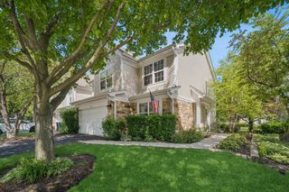 169 Crescent Lane, Schaumburg, IL 60193